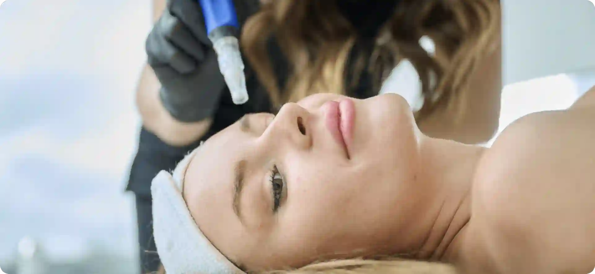 How Do Microneedles Trigger New Collagen and Elastin in Loose Skin Southall?